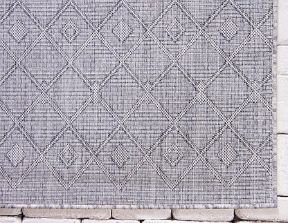 Unique Loom Outdoor Trellis Collection Area Rug - Tribal Trellis (4' 1" x 6' 1" Rectangle, Gray/ Black)