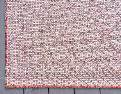 Unique Loom Outdoor Trellis Collection Area Rug - Tribal Trellis (7' 10" x 11' 4" Rectangle, Rust Red/ Ivory)