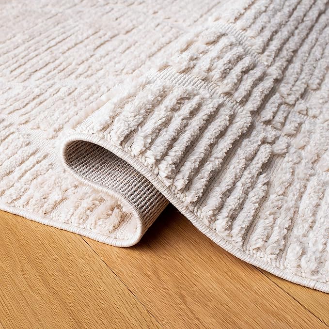 SAFAVIEH Marrakech Collection Accent Rug - 4' x 6', Beige, Moroccan Boho Tribal Tassel Design, Non-Shedding & Easy Care, Ideal for High Traffic Areas in Entryway, Living Room, Bedroom (MRK517C)