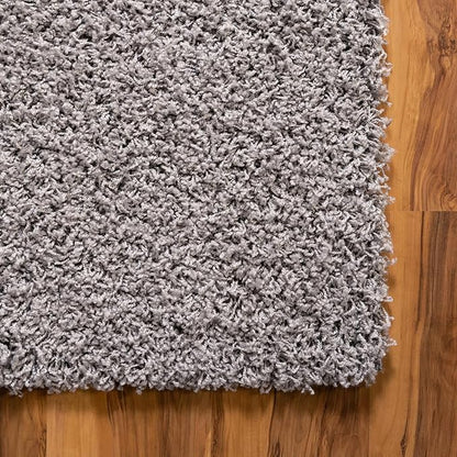 Unique Loom Solid Shag Collection Area Rug (4' 1" x 6' 1" Rectangle, Cloud Gray)