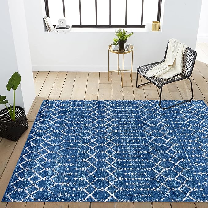 JONATHAN Y Boho Vintage Diamond Blue/White Indoor Area Rug 4X6 ft, Moroccan Hype for Living Room, Bedroom, Kitchen, Office, Easy-Cleaning, High Traffic, Pet-Friendly, Non-Shedding (MOH101A-4)
