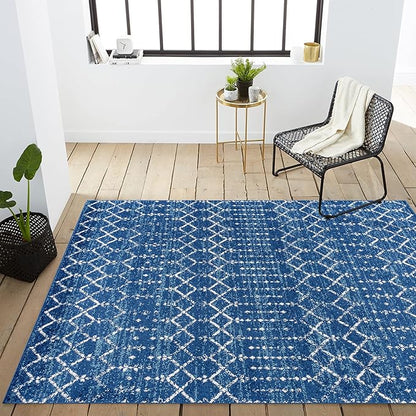 JONATHAN Y Boho Vintage Diamond Blue/White Indoor Area Rug 4X6 ft, Moroccan Hype for Living Room, Bedroom, Kitchen, Office, Easy-Cleaning, High Traffic, Pet-Friendly, Non-Shedding (MOH101A-4)