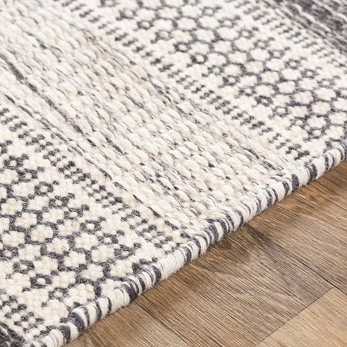 Mark&Day Wool Rugs, 5x7 Marvelle Global Medium Gray Area Rug, Black Ivory Carpet for Living Room, Bedroom or Kitchen (5' x 7'6")
