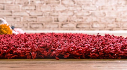 Unique Loom Solid Shag Collection Area Rug (2' 7" x 10' Runner, Cherry Red)