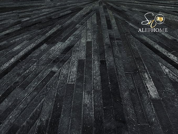 Faux Cowhide Round Area Rug | Non-Slip Leather Floor Carpet for Living Room, Bedroom, and Home Décor | Modern Stylish Accent Rug(Black_4x4)