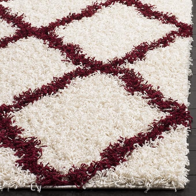 SAFAVIEH Dallas Shag Collection Area Rug - 6' x 9', Ivory & Red, Trellis Design, Non-Shedding & Easy Care, 1.5-inch Thick Ideal for High Traffic Areas in Living Room, Bedroom (SGD257R)