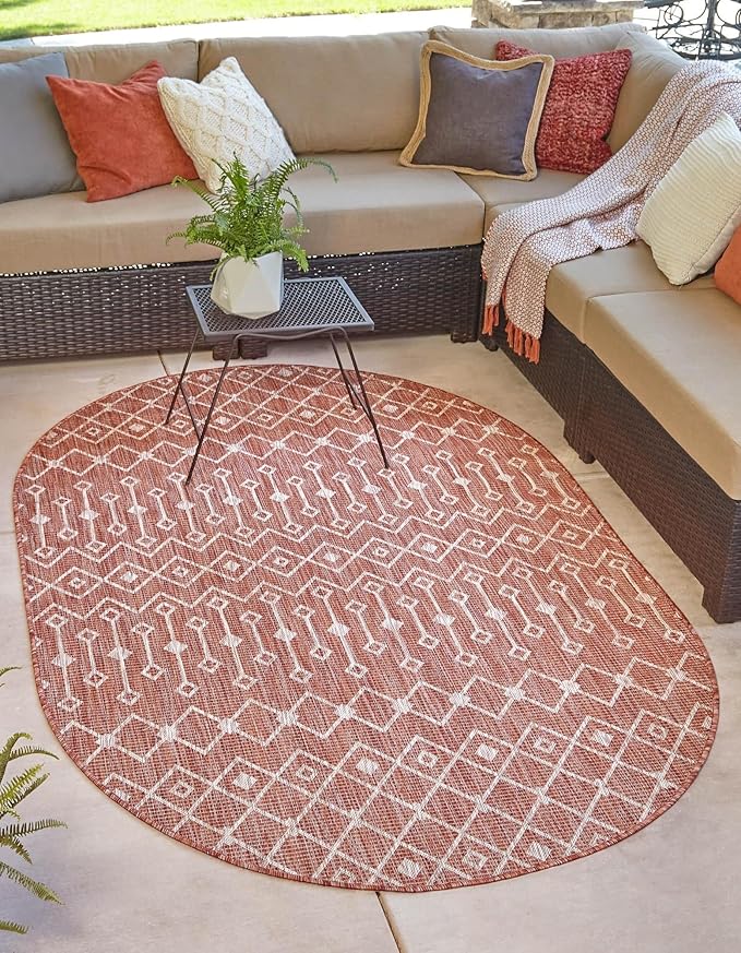 Unique Loom Outdoor Trellis Collection Area Rug - Tribal Trellis (3' 3" x 5' 3" Oval, Rust Red/ Ivory)