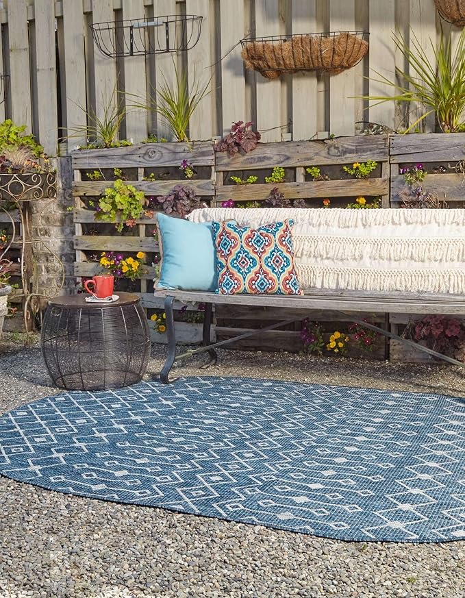 Unique Loom Outdoor Trellis Collection Area Rug - Tribal Trellis (3' 3" x 5' 3" Oval, Blue/ Ivory)