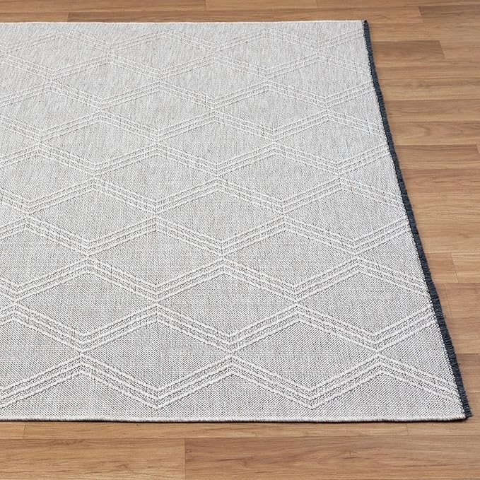 LUXE WEAVERS Modern Farmhouse Beige 5x7 Washable Area Rug, Anti-Slip Diamond Pattern Carpet