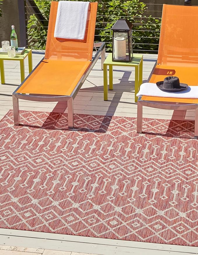 Unique Loom Outdoor Trellis Collection Area Rug - Tribal Trellis (7' 10" Square, Rust Red/ Ivory)