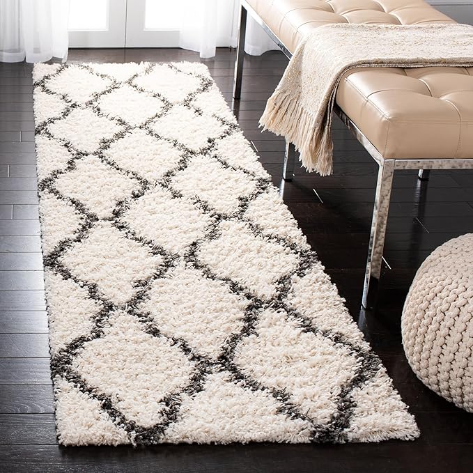 SAFAVIEH Dallas Shag Collection Runner Rug - 2'3" x 6', Ivory & Dark Grey, Trellis Design, Non-Shedding & Easy Care, 1.5-inch Thick Ideal for High Traffic Areas in Living Room, Bedroom (SGD257H)