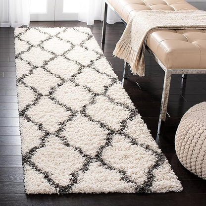 SAFAVIEH Dallas Shag Collection Runner Rug - 2'3" x 6', Ivory & Dark Grey, Trellis Design, Non-Shedding & Easy Care, 1.5-inch Thick Ideal for High Traffic Areas in Living Room, Bedroom (SGD257H)