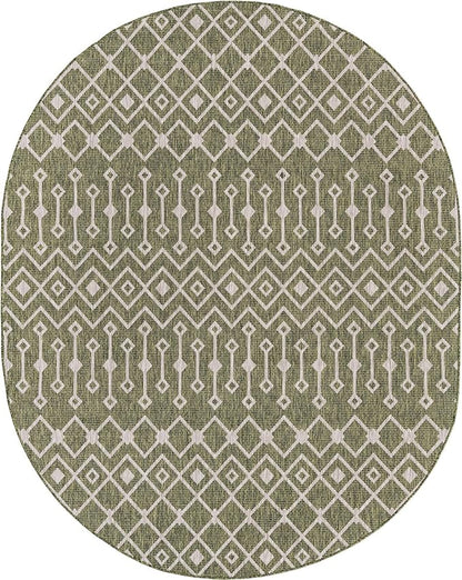 Unique Loom Outdoor Trellis Collection Area Rug - Tribal Trellis (7' 10" x 10' Oval, Green/ Natural)