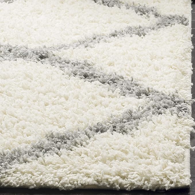 SAFAVIEH Dallas Shag Collection Accent Rug - 2'3" x 4', Ivory & Grey, Trellis Design, Non-Shedding & Easy Care, 1.5-inch Thick Ideal for High Traffic Areas in Entryway, Living Room, Bedroom (SGD257F)