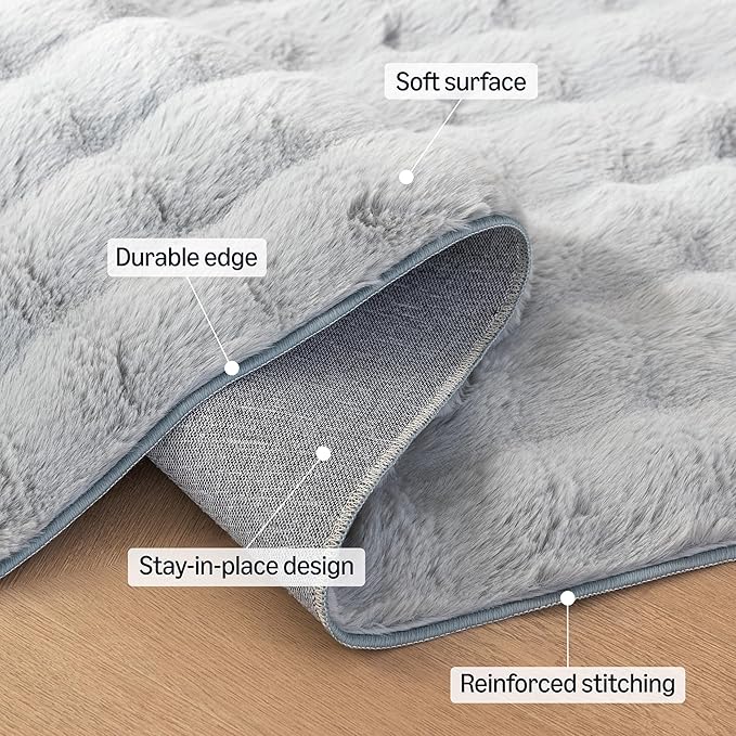 Amazon Basics Indoor Area Rug, 3D Bubble Washable Home Decor Carpet for Living Room, Bedroom, 4' W × 6' L, Grey