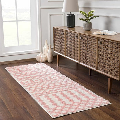 Hauteloom Darva Living Room, Bedroom Area Rug - Contemporary - Plush Pile - Pink - 6'7" x 9'