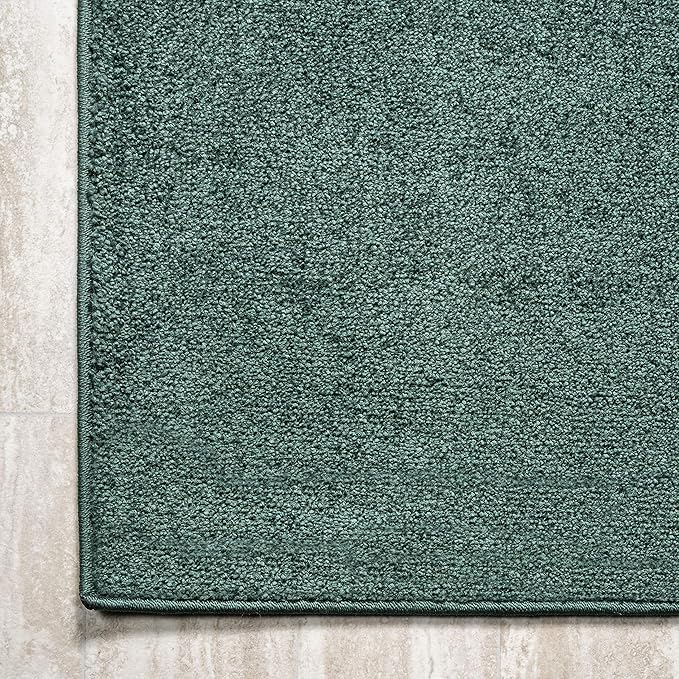 JONATHAN Y Haze Solid Low-Pile Emerald Indoor Area Rug 10x14, Coastal,Bohemian,Minimalist,Classic, Easy-Cleaning for Living Room,Bedroom,Kitchen,Pet Friendly,Non-Shedding (SEU100L-14)