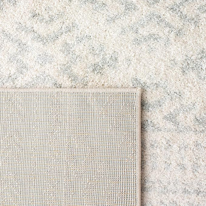SAFAVIEH Tulum Collection Area Rug - 5' Square, Ivory & Light Grey, Moroccan Boho Tribal Design, Non-Shedding & Easy to Clean, Ideal for Living Room, Bedroom, Dining Space (TUL272G)