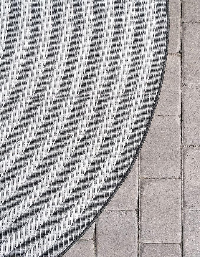 Unique Loom Sabrina Soto Outdoor Collection Geometric, Modern, Vibrant, Carved Area Rug (8' 0 x 8' 0 Round, Black/ Ivory)