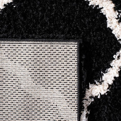 SAFAVIEH Dallas Shag Collection Runner Rug - 2'3" x 8', Black & Ivory, Trellis Design, Non-Shedding & Easy Care, 1.5-inch Thick Ideal for High Traffic Areas in Living Room, Bedroom (SGD257Z)