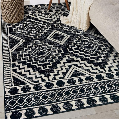 Rugshop Southwestern Black and White Tribal Area Rug – Geometric Diamond Pattern Carpet for Living Room, Bedroom, or Entryway – Boho Rustic Soft Floor Decor 4' x 6' Black