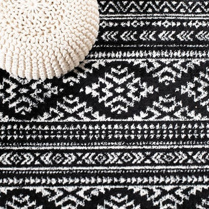 SAFAVIEH Tulum Collection Runner Rug - 2' x 11', Black & Ivory, Moroccan Boho Tribal Design, Non-Shedding & Easy to Clean, Ideal for Living Room, Hallway, Foyer, Entryway, Bedroom (TUL272Z)