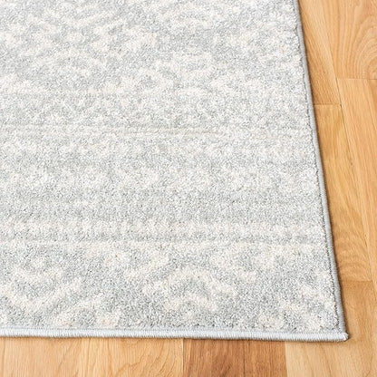 SAFAVIEH Area Rug 8x10 - Tulum Collection - Large - Light Grey & Ivory, Moroccan Boho Tribal Design, Non-Shedding & Easy to Clean, Ideal for Living Room, Bedroom, Dining Space (TUL272F)