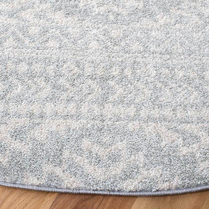 SAFAVIEH Tulum Collection Area Rug - 5' Round, Light Grey & Ivory, Moroccan Boho Tribal Design, Non-Shedding & Easy to Clean, Ideal for Living Room, Bedroom, Dining Space (TUL272F)