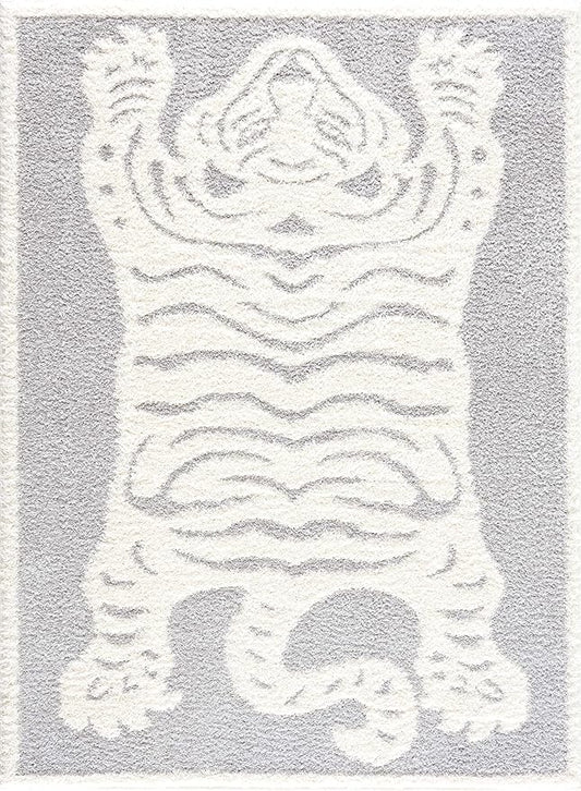 Hauteloom Zane Living Room, Bedroom Area Rug - Farmhouse - Plush Pile - Light Gray, Cream - 6'7" x 9'