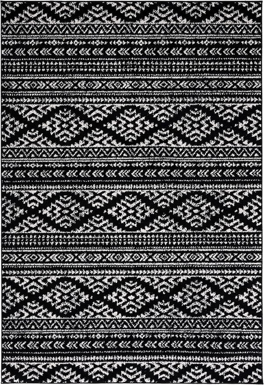 SAFAVIEH Tulum Collection Accent Rug - 2' x 4', Black & Ivory, Moroccan Boho Tribal Design, Non-Shedding & Easy to Clean, Ideal for Front Door, Kitchen, Entryway, Foyer (TUL272Z)