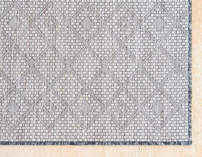 Unique Loom Outdoor Trellis Collection Area Rug - Tribal Trellis (10' x 13' 1" Rectangle, Charcoal Gray/ Natural)