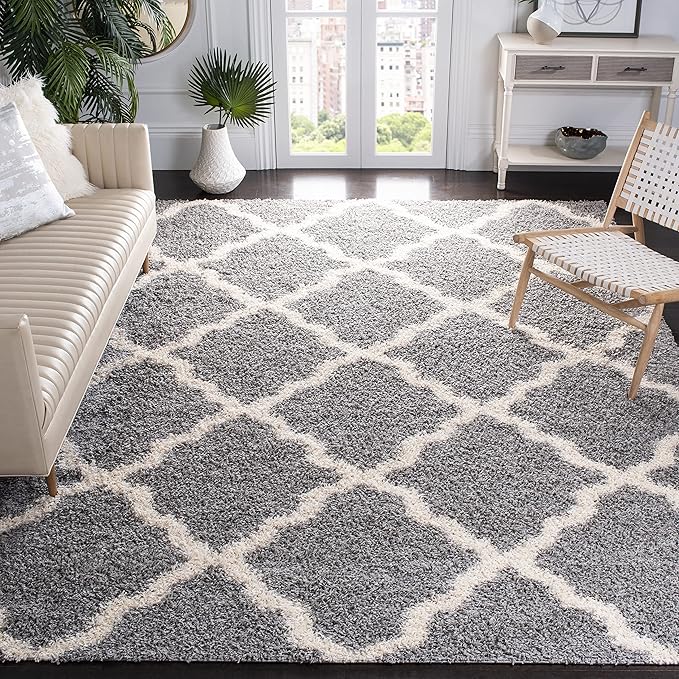 SAFAVIEH Area Rug 8x10 - Dallas Shag Collection - Large - Grey & Ivory, Trellis Pattern, Non-Shedding & Easy Cleaning, Plush Thick Pile, Ideal for Living Room, Bedroom, Dining Space (SGD257G)