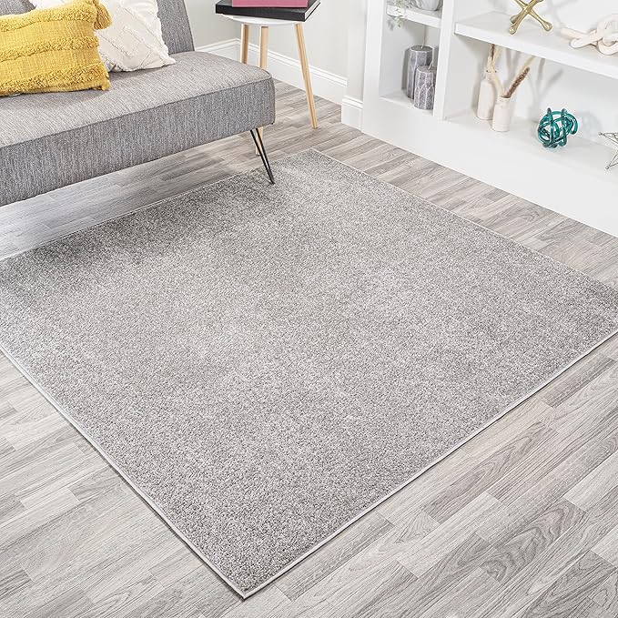 JONATHAN Y Haze Solid Low-Pile Light Gray 9x9 Square Indoor Area Rug, Coastal,Bohemian,Minimalist,Classic, Easy-Cleaning for Living Room,Bedroom,Kitchen,Pet Friendly,Non-Shedding (SEU100K-9SQ)