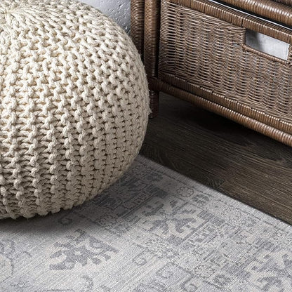 JONATHAN Y Modern Vintage Medallion Light Grey 6' Round Indoor Area Rug, Country, Floral, Easy-Cleaning for Living Room, Bedroom, Kitchen, Pet Friendly, Non-Shedding (MDP108B-6R)