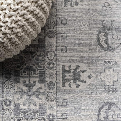 JONATHAN Y Modern Vintage Medallion Light Grey 6' Round Indoor Area Rug, Country, Floral, Easy-Cleaning for Living Room, Bedroom, Kitchen, Pet Friendly, Non-Shedding (MDP108B-6R)