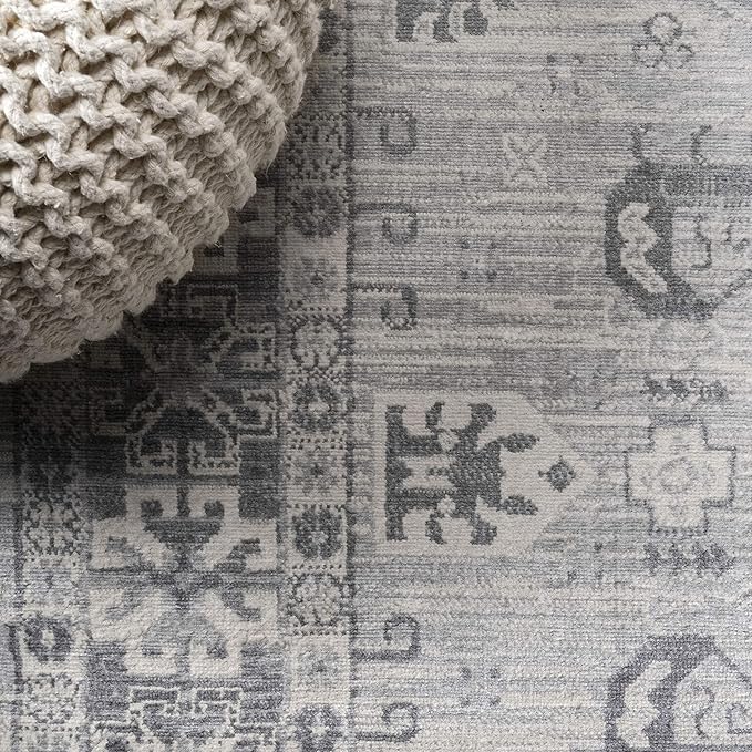 JONATHAN Y Modern Vintage Medallion Light Grey 6x6 Square Indoor Area Rug, Country, Floral, Easy-Cleaning for Living Room, Bedroom, Kitchen, Pet Friendly, Non-Shedding (MDP108B-6SQ)