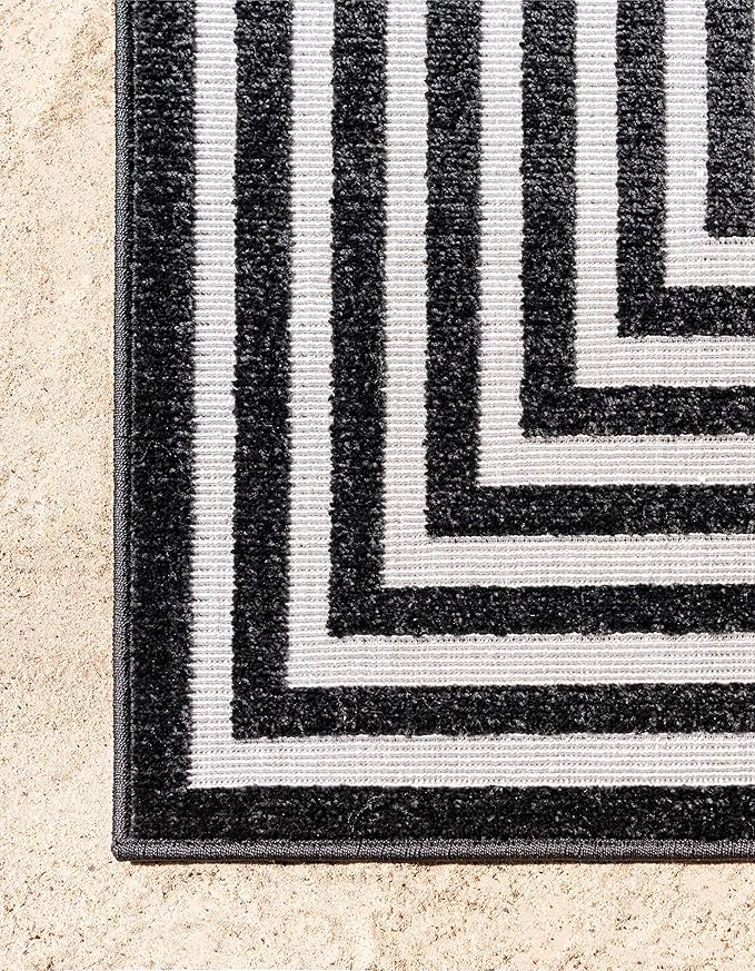 Unique Loom Sabrina Soto Outdoor Collection Geometric, Modern, Vibrant, Carved Area Rug (5' 0 x 8' 0 Rectangular, Black/ Ivory)