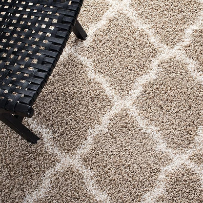 SAFAVIEH Dallas Shag Collection Runner Rug - 2'3" x 22', Beige & Ivory, Trellis Design, Non-Shedding & Easy Care, 1.5-inch Thick Ideal for High Traffic Areas in Living Room, Bedroom (SGD257D)