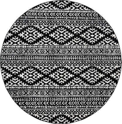 SAFAVIEH Tulum Collection Area Rug - 8' Round, Black & Ivory, Moroccan Boho Tribal Design, Non-Shedding & Easy to Clean, Ideal for Living Room, Bedroom, Dining Space (TUL272Z)