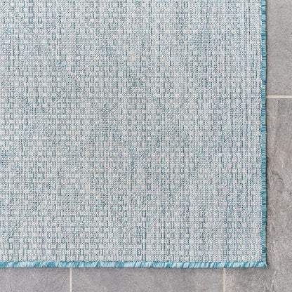 Unique Loom Outdoor Trellis Collection Area Rug - Tribal Trellis (7' 10" Square, Aqua/ Ivory)