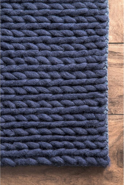 nuLOOM 3x5 Penelope Wool Braided Handmade Area Rug, Navy, Solid Rustic Farmhouse Style, For Bedroom, Living Room, Hallway, Entryway