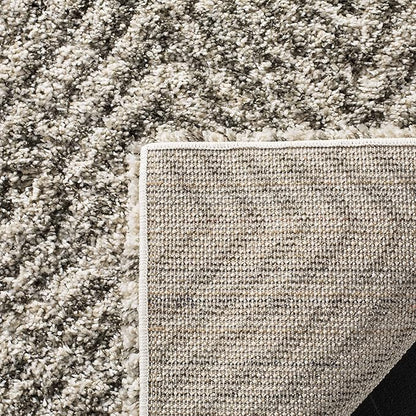SAFAVIEH Hudson Shag Collection Area Rug - 7' Square, Ivory & Grey, Chevron Design, Non-Shedding & Easy Care, 2-inch Thick Ideal for High Traffic Areas in Living Room, Bedroom (SGH375A)