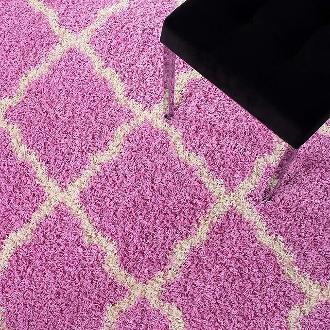 SAFAVIEH Dallas Shag Collection Accent Rug - 3' x 5', Pink & Ivory, Trellis Design, Non-Shedding & Easy Care, 1.5-inch Thick Ideal for High Traffic Areas in Entryway, Living Room, Bedroom (SGD257I)