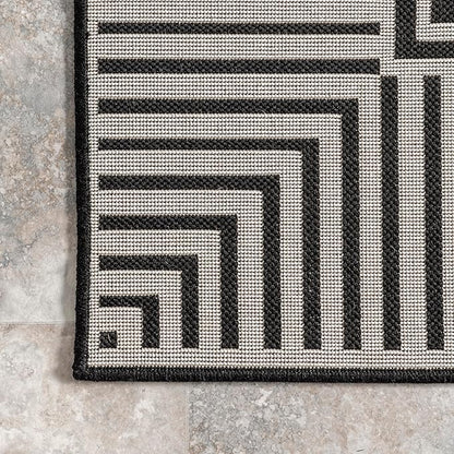 Nuloom Asha Black/Ivory, 4' x 6', Casual, Striped Border, Soft and Cozy, High Traffic, Stain Resistant, Easy Clean, Durable Area Rug for Indoor/Outdoor Patio, Deck, Porch, Garden, Courtyard