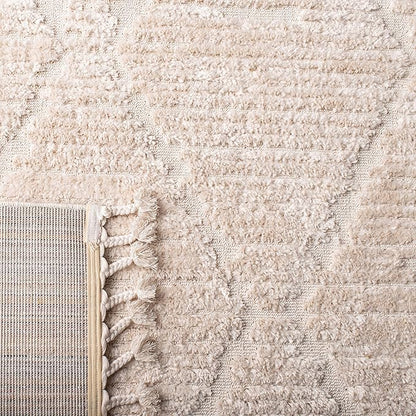 SAFAVIEH Marrakech Collection Accent Rug - 4' x 6', Beige, Moroccan Boho Tribal Tassel Design, Non-Shedding & Easy Care, Ideal for High Traffic Areas in Entryway, Living Room, Bedroom (MRK517C)