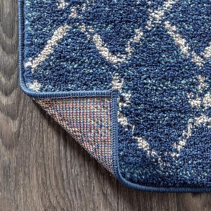 JONATHAN Y Boho Vintage Diamond Blue/White Indoor Area Rug 4X6 ft, Moroccan Hype for Living Room, Bedroom, Kitchen, Office, Easy-Cleaning, High Traffic, Pet-Friendly, Non-Shedding (MOH101A-4)