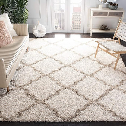 SAFAVIEH Dallas Shag Collection Area Rug - 4' Square, Ivory & Beige, Trellis Design, Non-Shedding & Easy Care, 1.5-inch Thick Ideal for High Traffic Areas in Living Room, Bedroom (SGD257B)