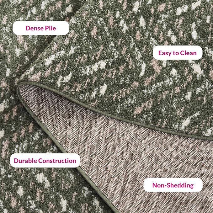 SAFAVIEH Area Rug 8x10 - Adirondack Collection - Large - Dark Green & Ivory, Chevron Pattern, Non-Shedding & Easy Cleaning, Ideal for Living Room, Bedroom, Office, Dining Space (ADR104Y)