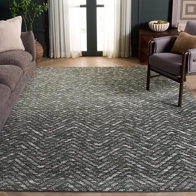 SAFAVIEH Adirondack Collection Area Rug - 6' x 9', Dark Green & Ivory, Chevron Design, Non-Shedding & Easy Care, Ideal for High Traffic Areas in Living Room, Bedroom, Dining (ADR104Y-6)