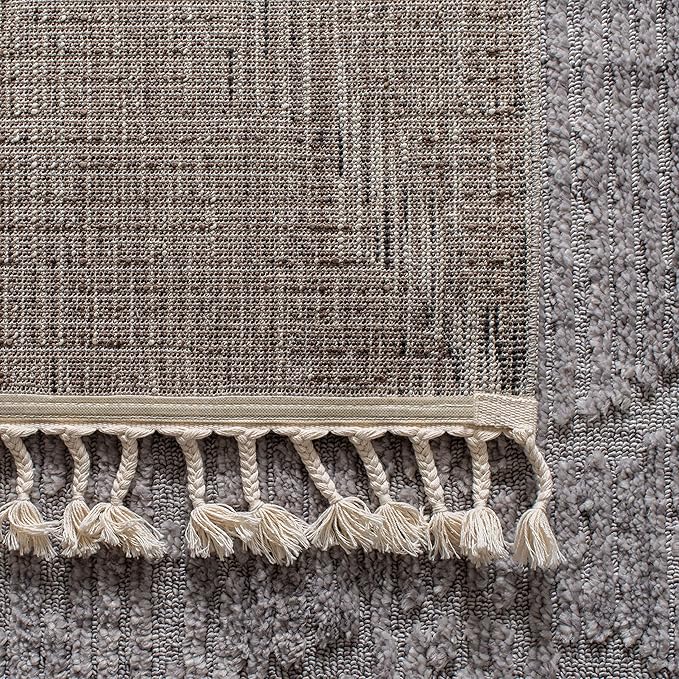 SAFAVIEH Marrakech Collection Area Rug - 9' x 12', Grey, Moroccan Boho Tribal Tassel Design, Non-Shedding & Easy Care, Ideal for High Traffic Areas in Living Room, Bedroom (MRK517F)